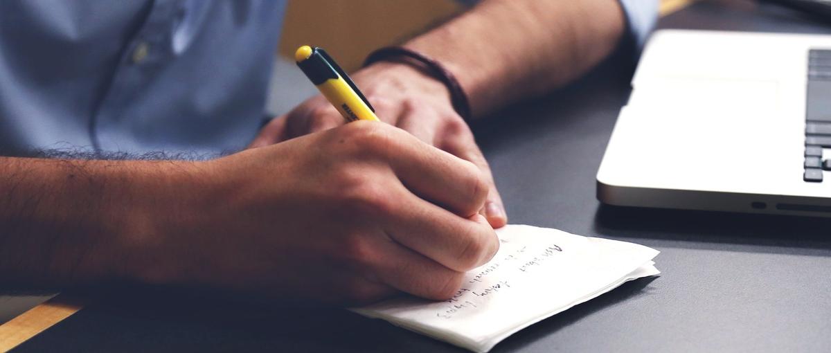 タイパ重視の28卒へ｜迷ってるなら今！時間も場所も自由なインターン始めよう