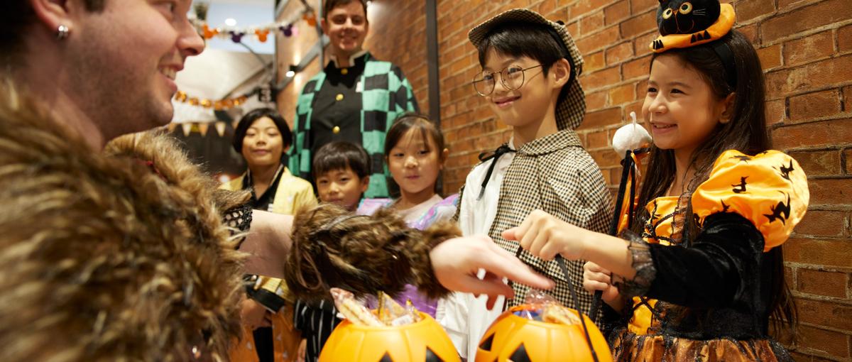 英語が飛び交う教室で、子どもたちの成長をサポートするお仕事。