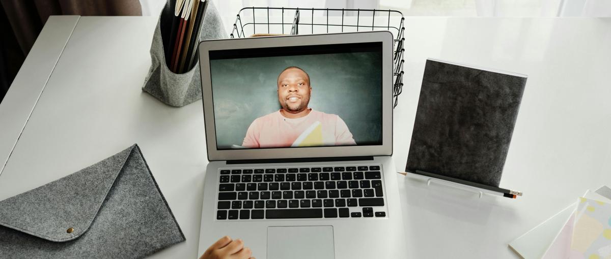  ITスタートアップの営業担当の学生インターンを大募集！！