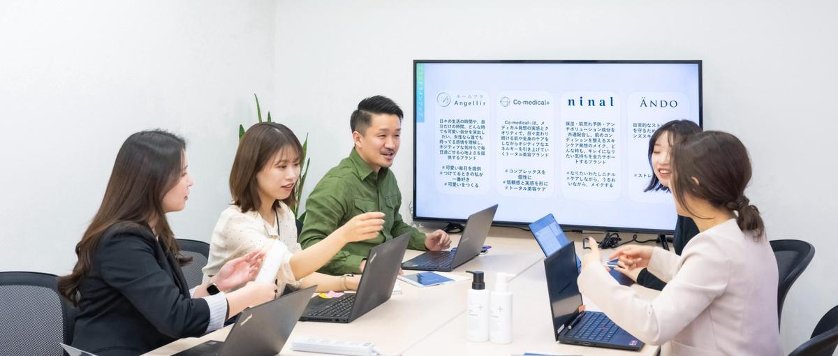 笑顔に貢献するデザイン！ヒットブランドを育てるWebデザイナー募集！