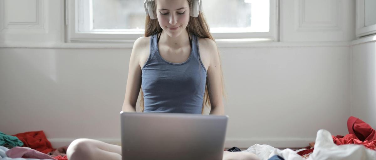 ITスタートアップの営業担当の学生インターンを大募集！！