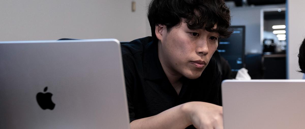 9割がプライム案件。顧客と直接対話し、納得感のある納期と品質で開発する。