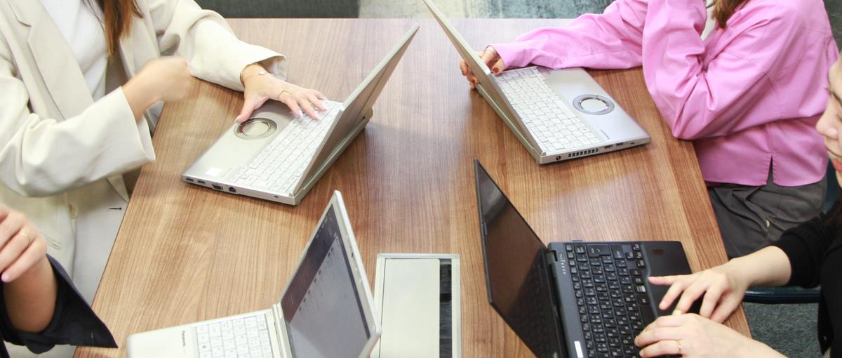 採用アシスタント／上場IT企業の採用チームでスキルアップできます！