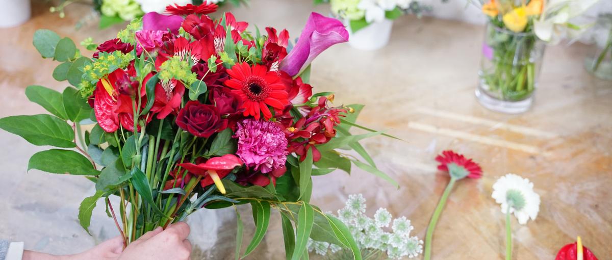 母の日シーズンの短期アルバイト・フローリスト募集！お花のECアンドプランツ