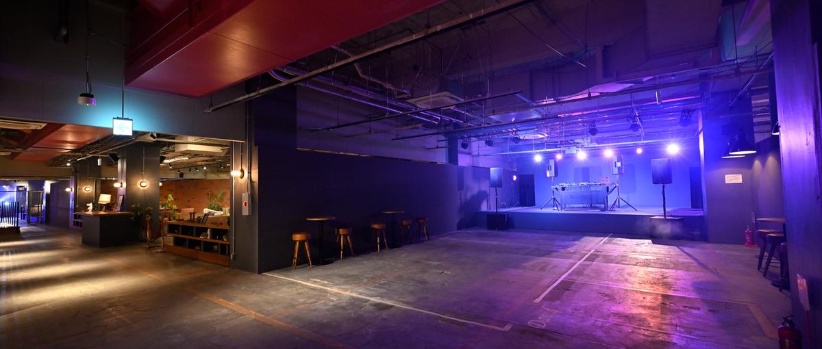 音と光で、空間を支配する側へ。