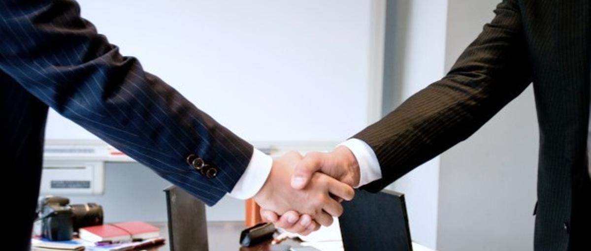 インターン受入れスタート！名刺の渡し方から商談のセッティングまで基礎を学ぶ