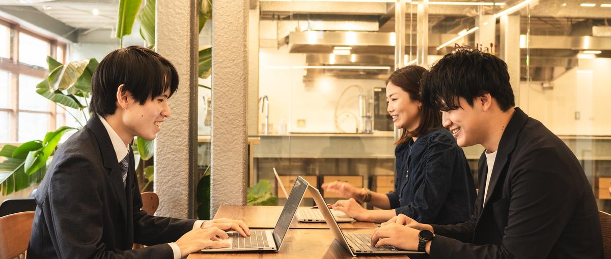 売るの先へ。マーケティング視点でサービスの企画から携われる企画営業職