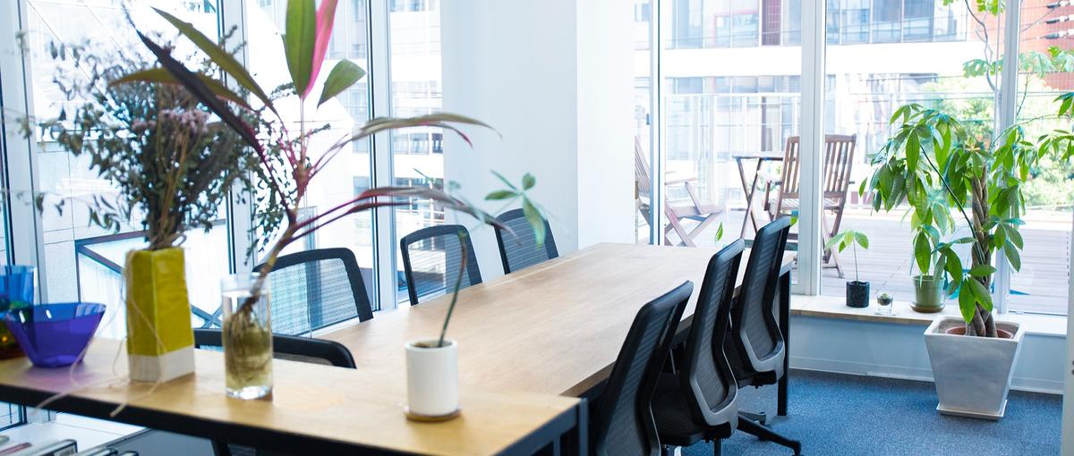 自社事業：WEB招待状ヨブナラのサービス成長を牽引！企画から仕様策定、進