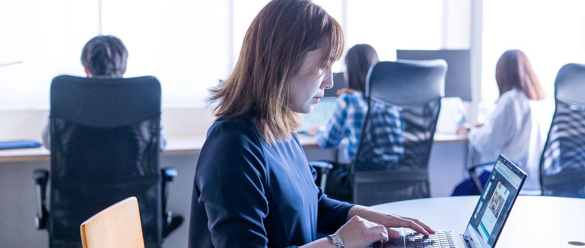 教育現場と社会をつなぐ営業チームを支える営業事務を募集！