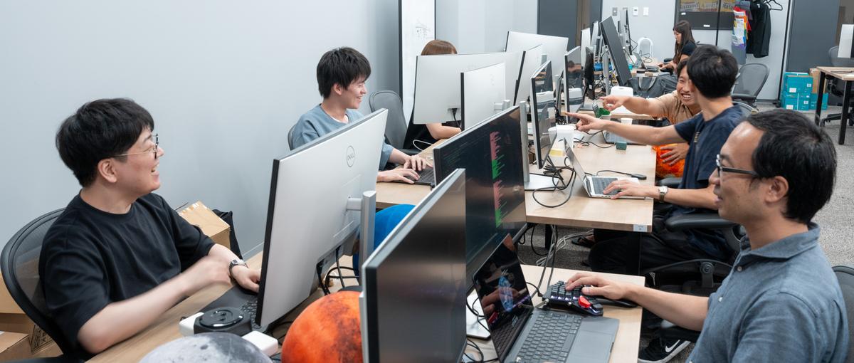 各分野で経験を積んだ専門性の高いエキスパートたちとともに、価値を創出