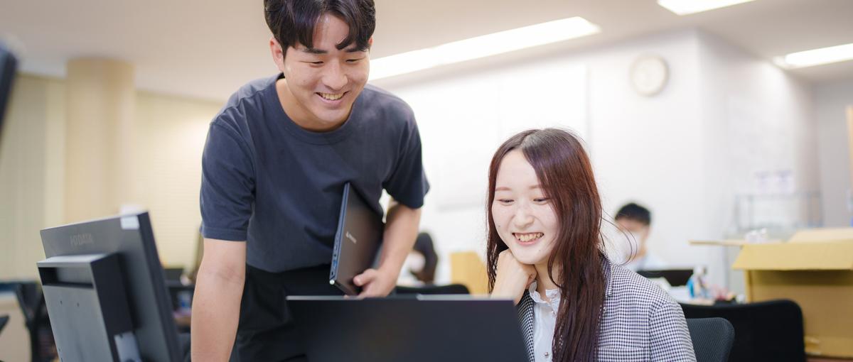 マーケ×コンサル｜Web業界に転身したい第二新卒メンバーを募集中！