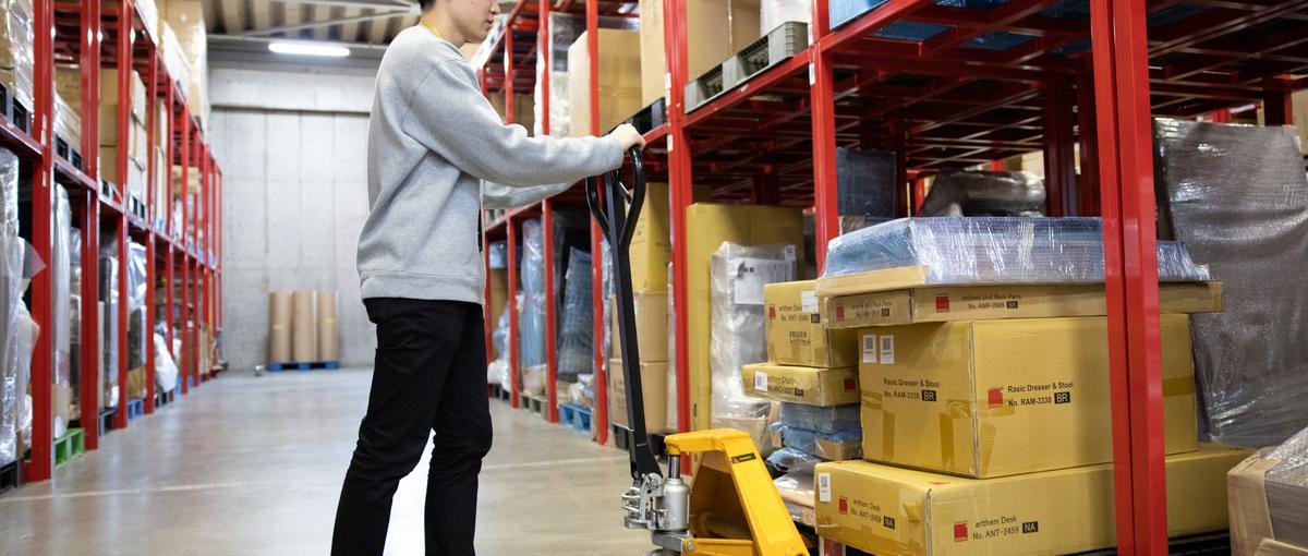 倉庫スタッフ！改善×倉庫業務！新しい事にチャレンジできる環境です！！