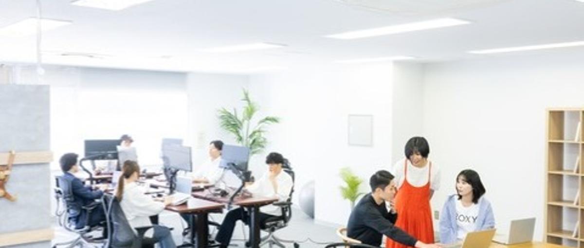 組織の知恵を資産に変える。AIと最新ツールで業務を自動アップデート！