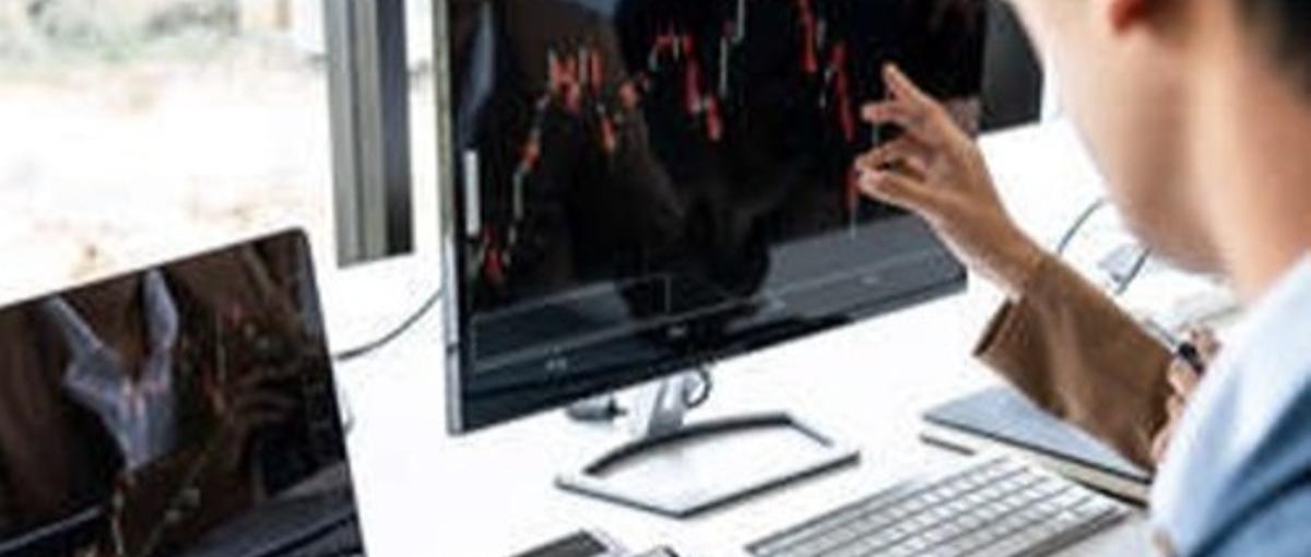 実装から上級へ｜金融ITで要件定義に挑戦