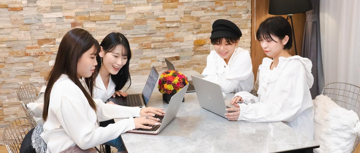 新しいことに挑戦したい方へ｜配信事務所の運営担当