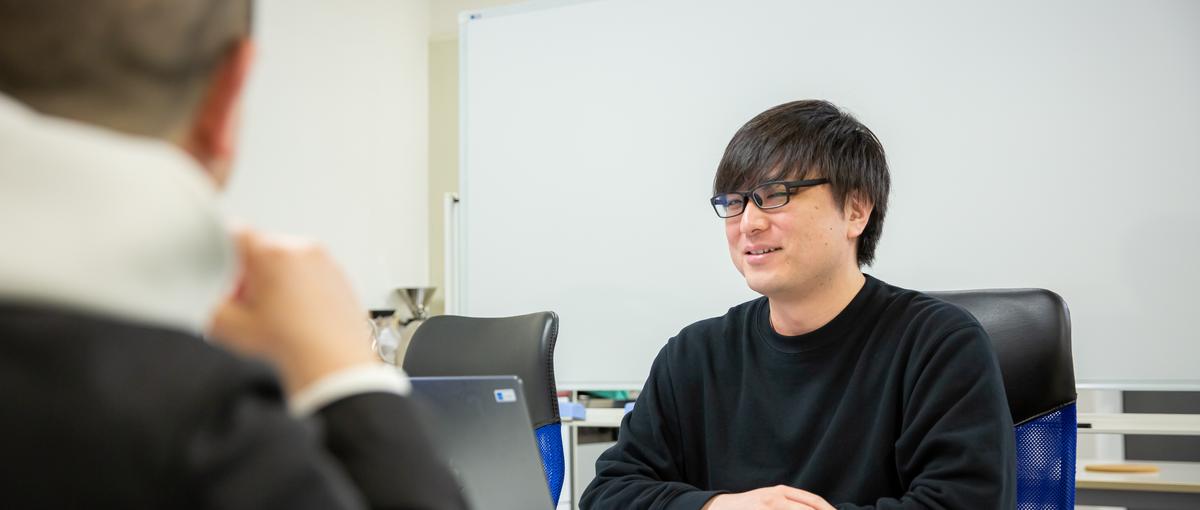 基盤のある環境で、受託と自社の両軸で技術判断を担うテクニカルアドバイザーへ