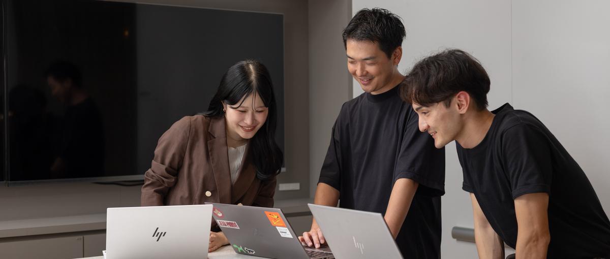 同期はライバルではなく一生の仲間。苦労を乗り越え共に成長を喜び合える。