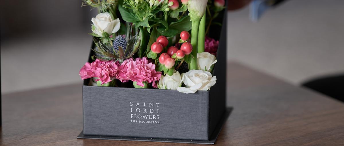 27卒／企業説明会開催中！花で空間を彩る仕事に興味ある方へ