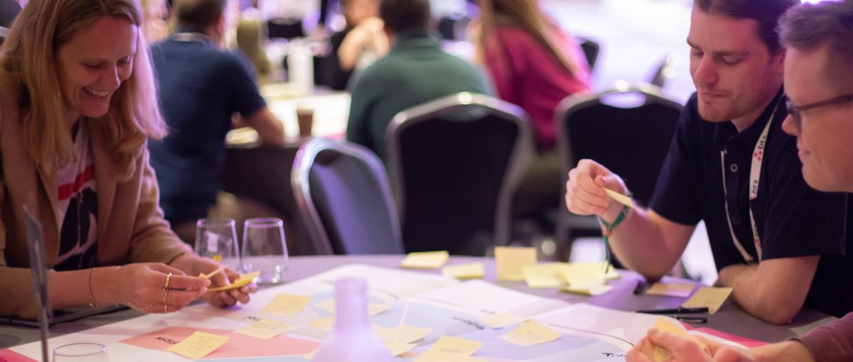 戦略で終わらせない。世界トップ企業の変革を実行するコンサル