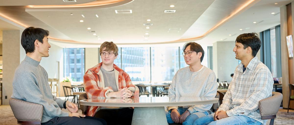 自社SaaS／AIチャットサービス開発をリードするフロントエンジニア募集