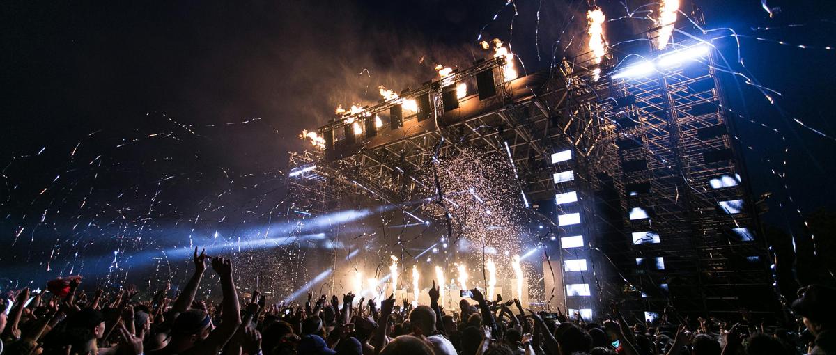 アーティストの想いとファンの期待を背負う。J-POPを世界へ。海外×SNS