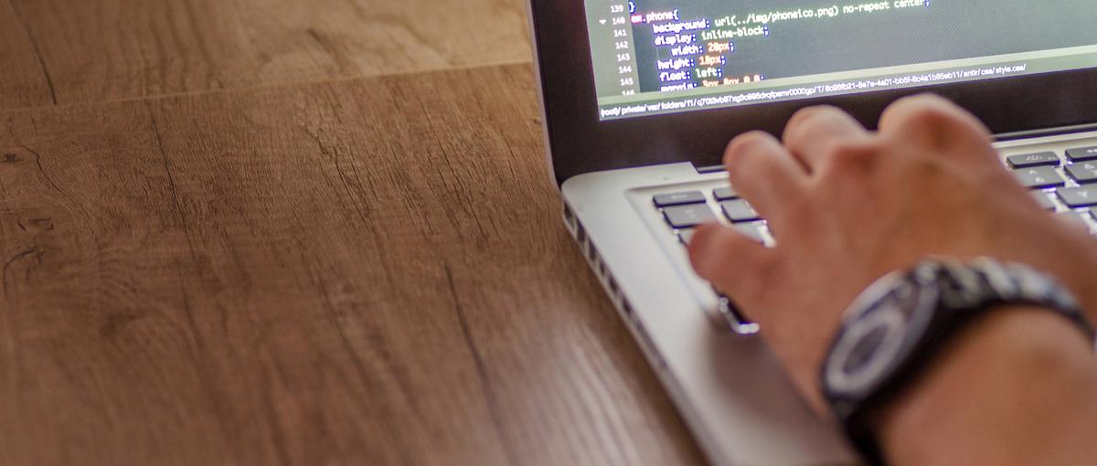 認識を揃えながら、仲間と開発を進められるエンジニアを募集しています