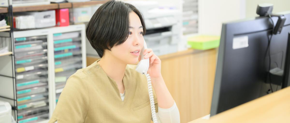 精神科と内科の視点を掛け合わせる。患者様を根本から元気にする医療事務！ 