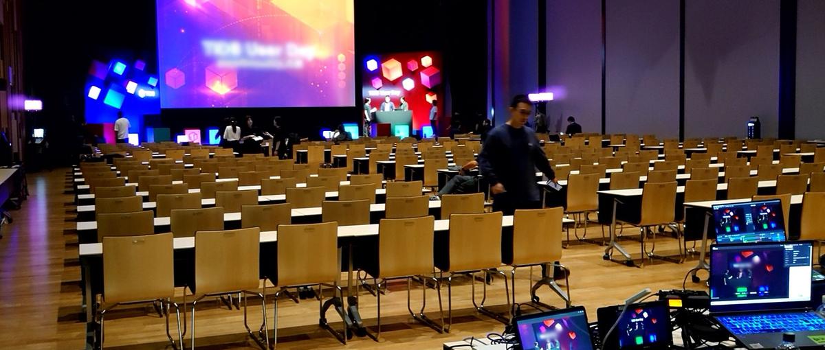 WEB配信ディレクター│ハイブリッドイベントのプロフェッショナルを目指そう