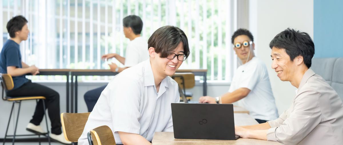教育と研修に投資をいとわず本気で向き合う環境で、エンジニアとして踏み出す