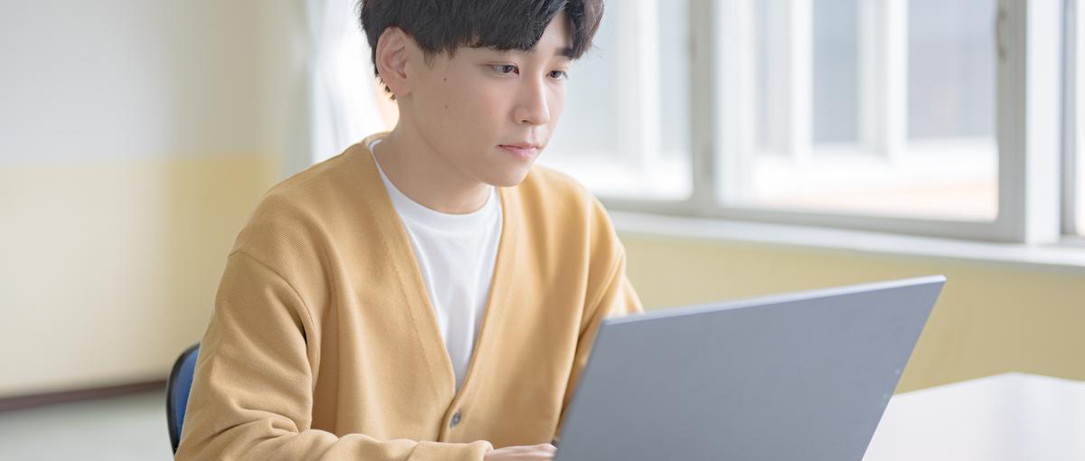 学生を支え、既存就活の変革に挑む！マーケター募集│広告運用、SNS対応など