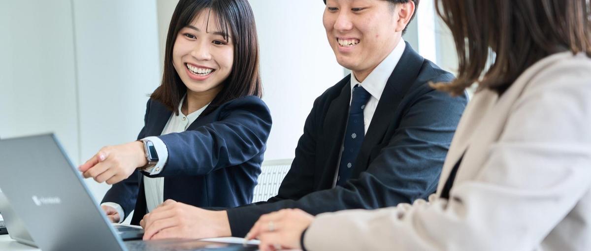 あなたの段取り力が最高の出会いを作る。求人広告の制作進行管理募集！