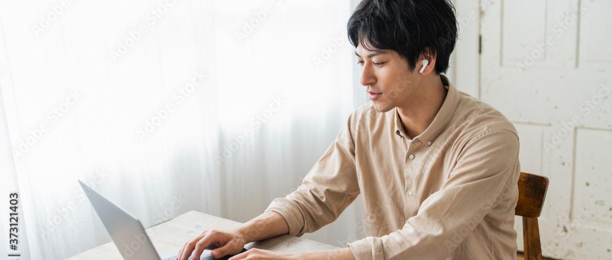 顧客に寄り添い課題を解決！業務品質管理や案件管理を担うディレクター