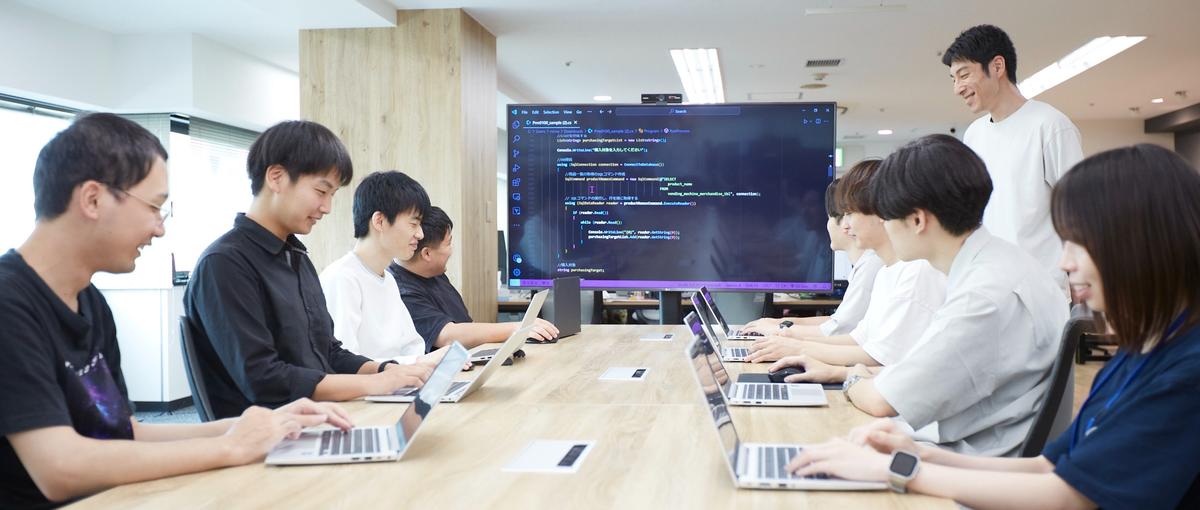 やっぱり大手の安心がほしい。ホワイト環境×チーム開発で実力派SEに！27卒