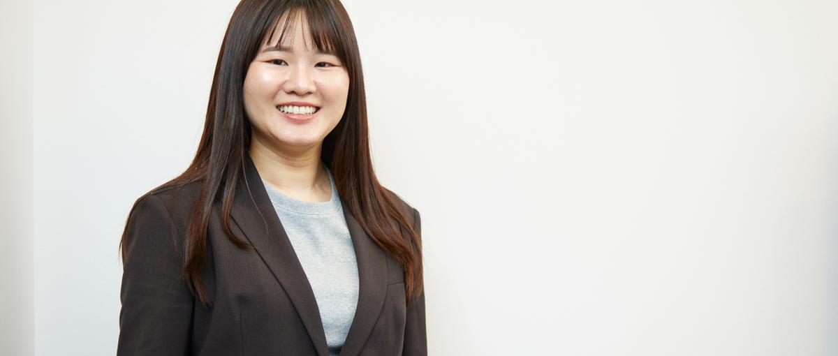 教員になるか迷う学生へ｜先生以外の道から教育現場を支える仕事をしませんか？