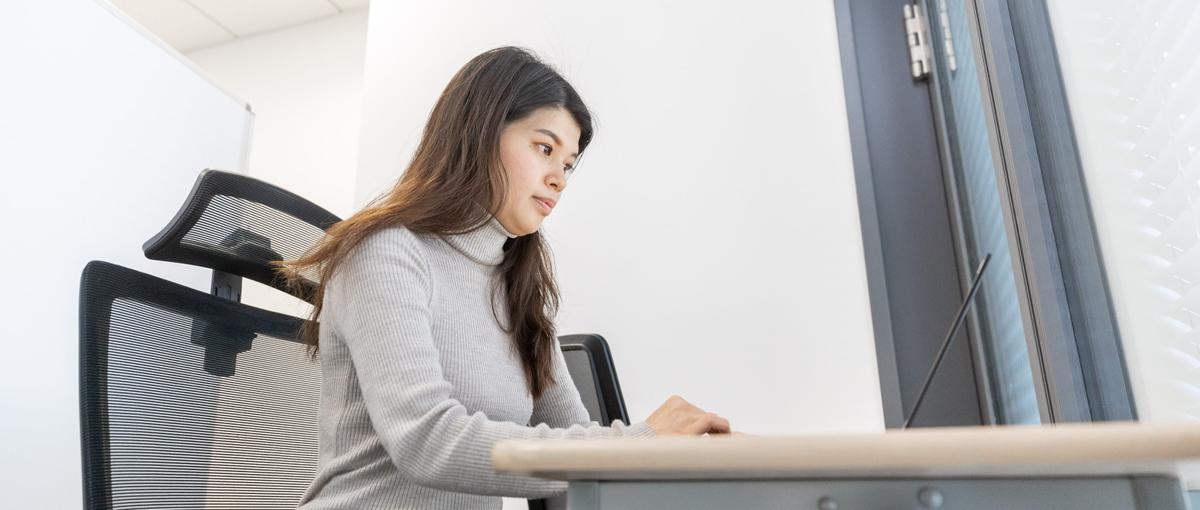 エンジニアとのブリッジ役として活躍！自社システムの運用サポート担当