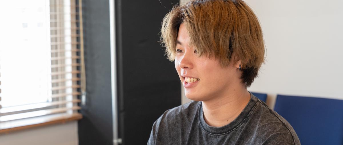商品企画から顧客設計まで裁量を持って担う、事業部長直下のマーケティング職