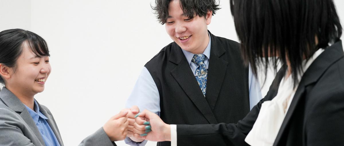 27卒｜楽しく働くから圧倒的成長へ。裁量を持つコンサル営業募集！