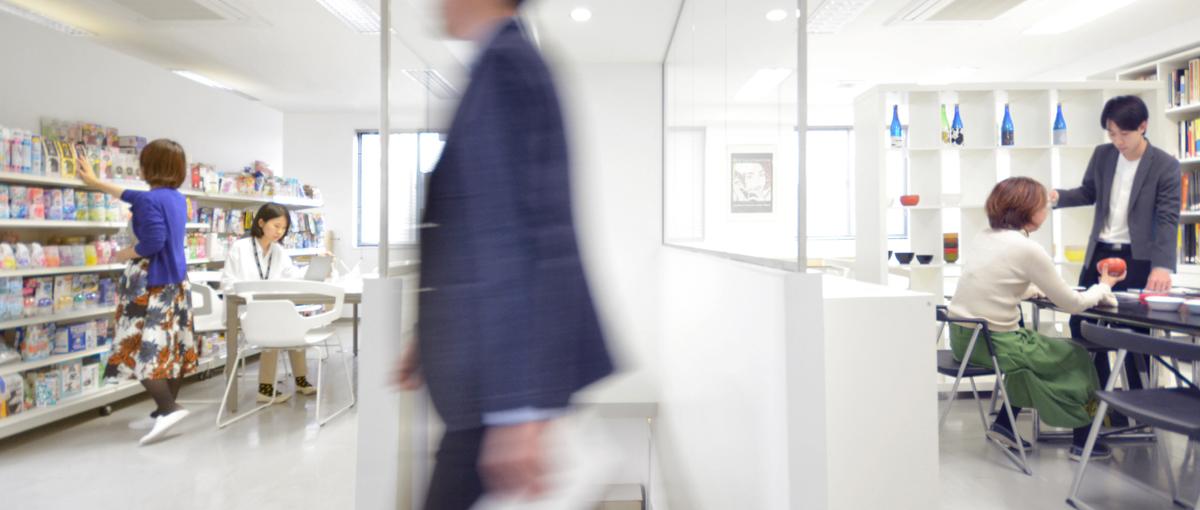 企業の らしさ を カタチ に 　27卒プランナー募集