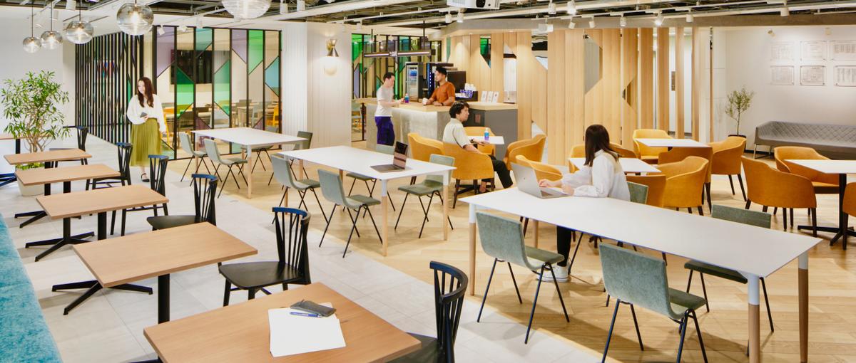 就活だけでは身につかない営業力を。社員と挑む実践型インターン