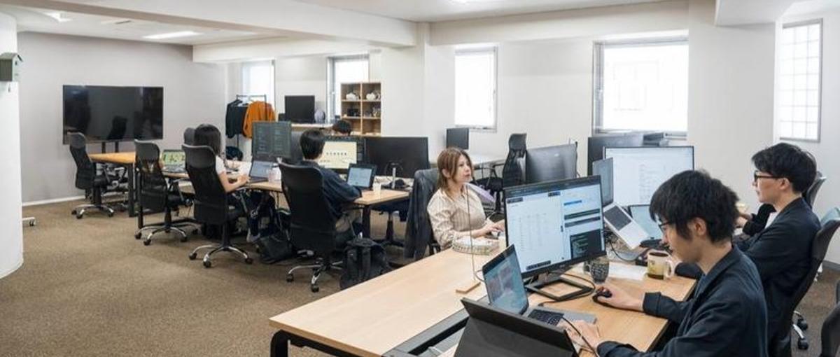 福岡 | 週に1度の出社！九州企業のDXを支える|AI×開発の提案営業を
