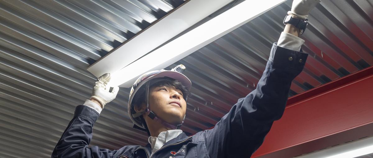 異業種からの参入歓迎！一生モノのスキルを身につけ製造業を支える電気工事士