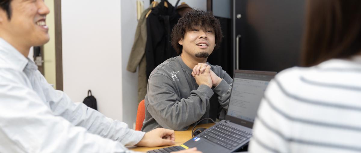 専門知識が足りないことを言い訳にせず自ら現場のエンジニアにヒアリング