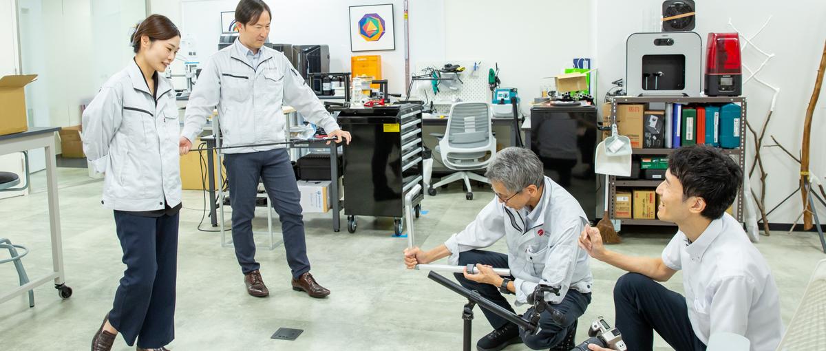 上場会社グループ企業に所属しながら、スタートアップ支援で新規製品を立ち上げ