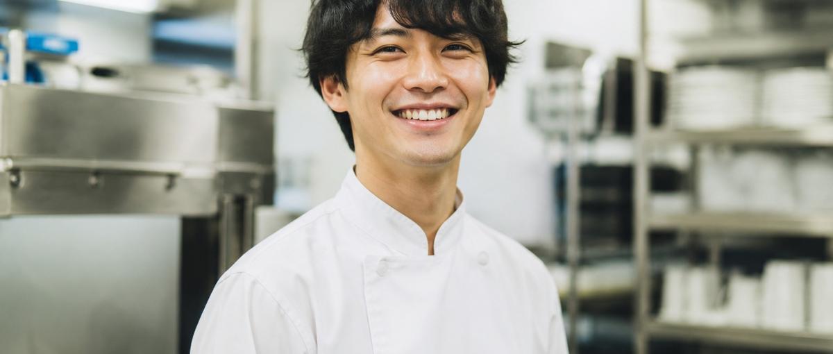 企業内カフェテリアの洗浄スタッフ｜食の現場を裏側から支える