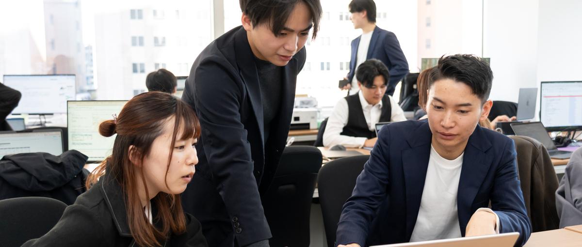 戦略策定からマネジメントまで。顧客の新規営業に伴走する営業PM募集！