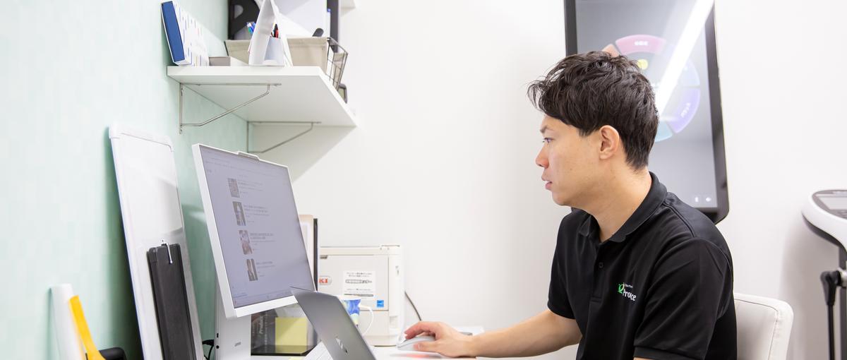 臨床の専門性を活かしてエンジニアへ｜新規事業を牽引するリーダー