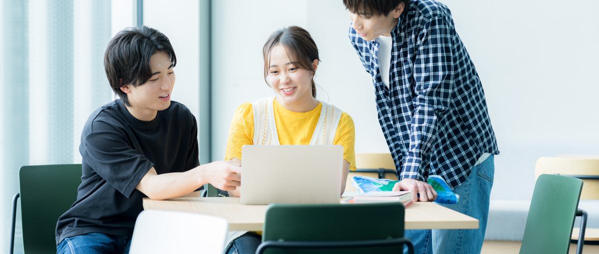 マーケインターン│SNS運用・SEO対策を実務で学ぶ！HRベンチャーで挑戦