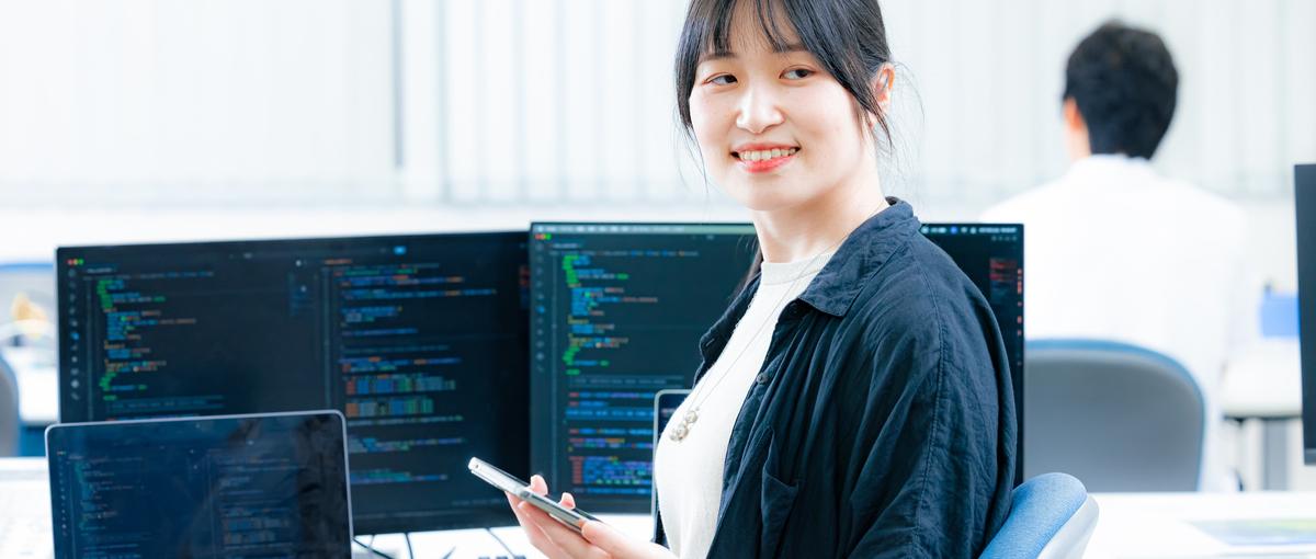 業界特化LLMチャットボット開発｜Python・FastAPIエンジニア