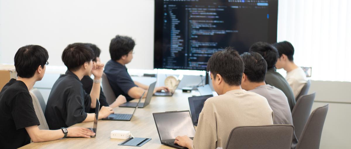  プロダクトエンジニア/4000社導入 /AI×ガバナンスプラットフォーム