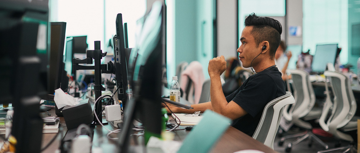 既存の技術スタックに縛られず、UX 向上を手掛けるフロントエンドエンジニア